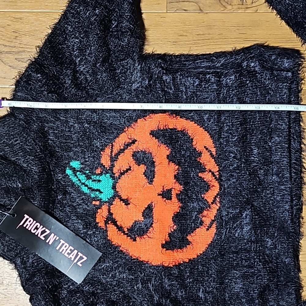 Pumpkin Fuzzy Crop Sweater - Picture 5 of 9